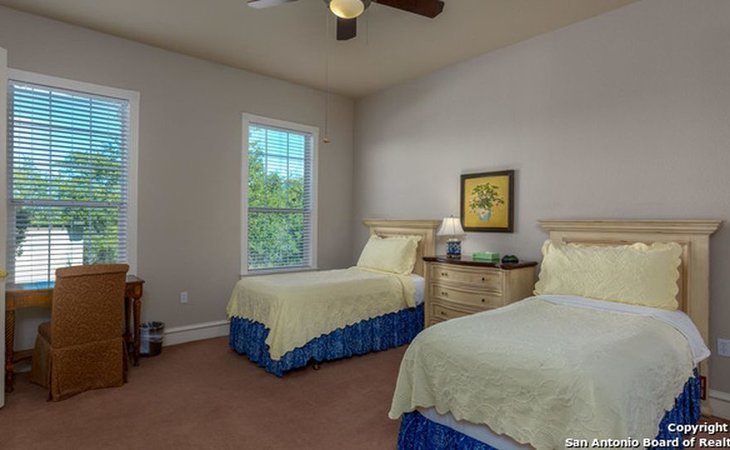 mackenzie-manor-78247-1249028_3