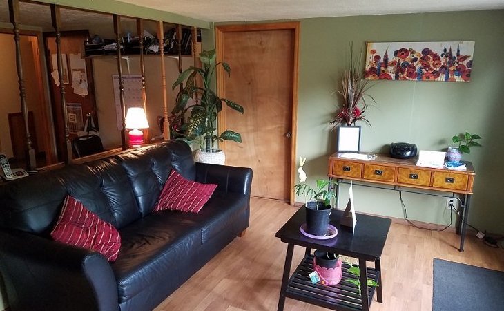 hudson-s-country-manor-inc-49024-1249199_2
