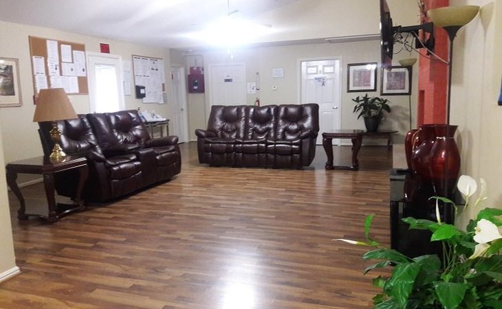 randy-lee-senior-living-75071-1249473_2