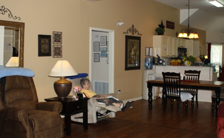 assisted-living-by-unlimited-care-cottages-cottage-3-77380-1253557_2