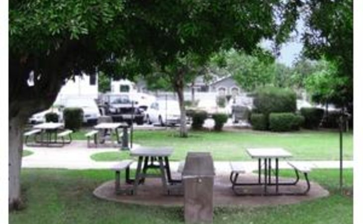villa-del-rio-convalescent-center-90201-1260144_5