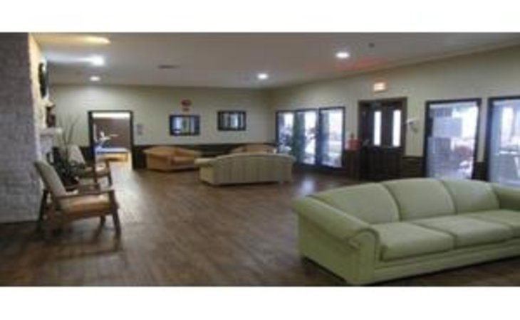 silver-pines-nursing-and-rehabilitation-lp-78602-1261751_2