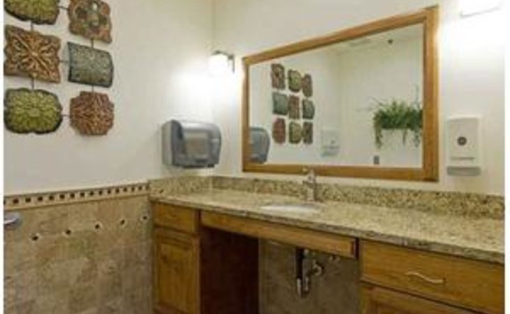 crestwood-rehabilitation-and-nursing-84403-1263028_6
