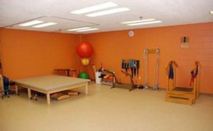 bryn-mawr-extended-care-center-19010-1263410_3