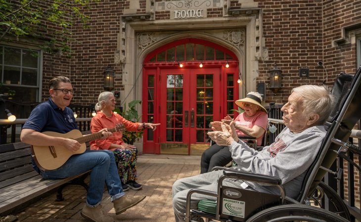 caledonia-senior-living-memory-care-60546-1302987_8
