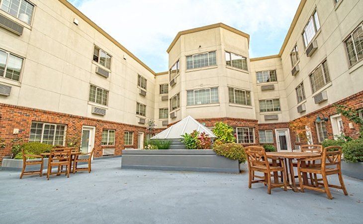 brookdale-admiral-heights-98116-1309457_2