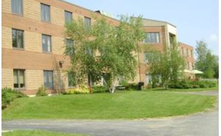 pearl-and-everett-gilmour-health-care-facility-13815-1330535_11