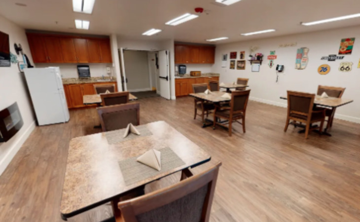 peters-creek-retirement-assisted-living-memory-care-98052-1337648_5
