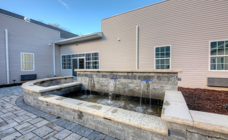meadows-assisted-living-and-care-campus-48043-1362968_3