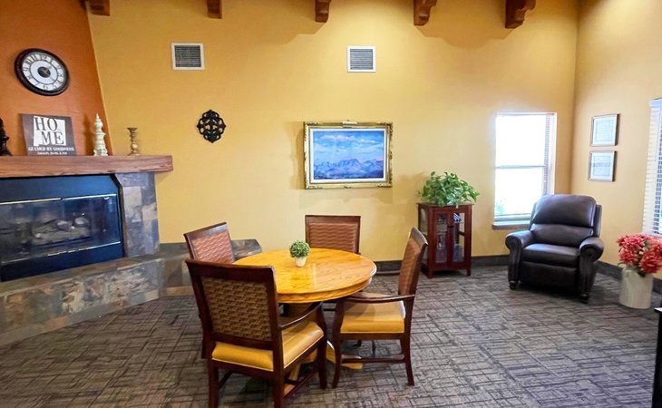 desert-peaks-assisted-living-and-memory-care-88007-1363214_3