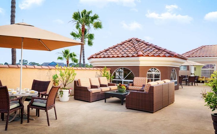 atria-newport-plaza-92663-1363440_4
