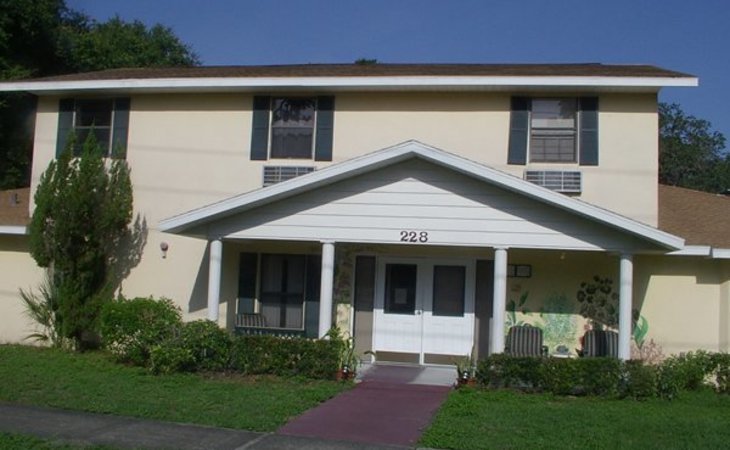 eustis-senior-care-32726-1363579_2