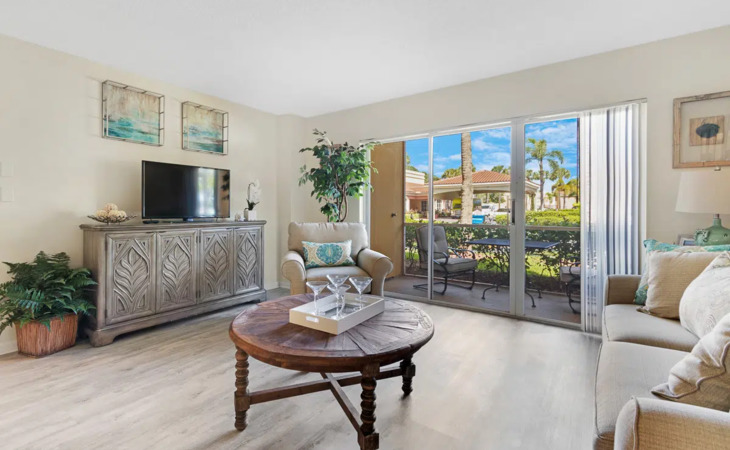 oasis-living-quarters-33309-1363582_5