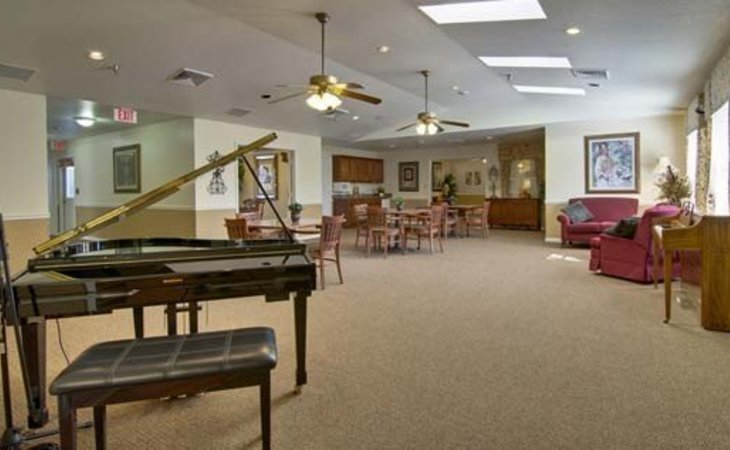 ravenwood-senior-living-65804-1363844_6