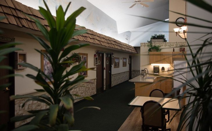 apple-village-assisted-living-84040-1364236_7