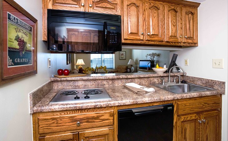 commonwealth-senior-living-at-stratford-house-24541-1364258_6