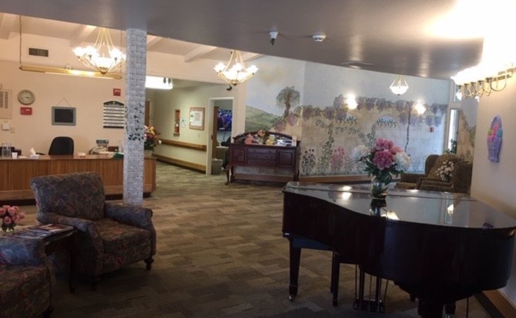 the-berkshire-assisted-living-94558-1364353_2