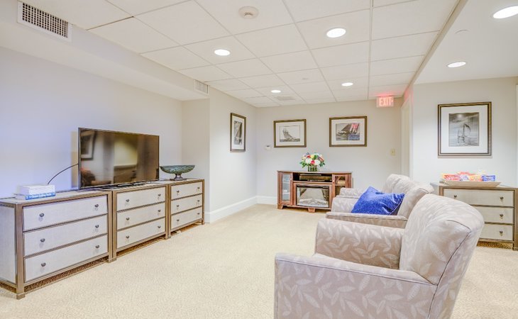 academy-point-at-mystic-06355-1364587_3