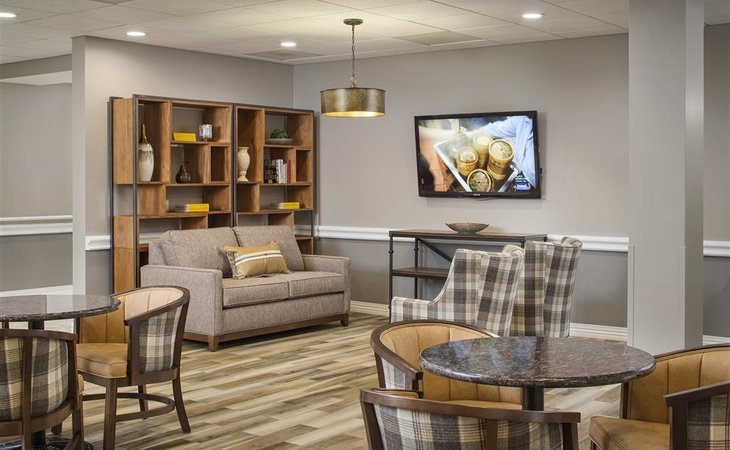 belmont-village-glenview-60025-1364654_7