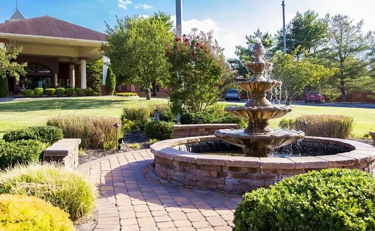 allegria-at-the-fountains-08004-1365074_3