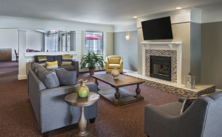 american-house-elmwood-48309-1365360_10