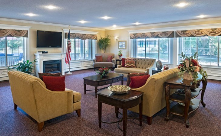 american-house-elmwood-48309-1365360_2