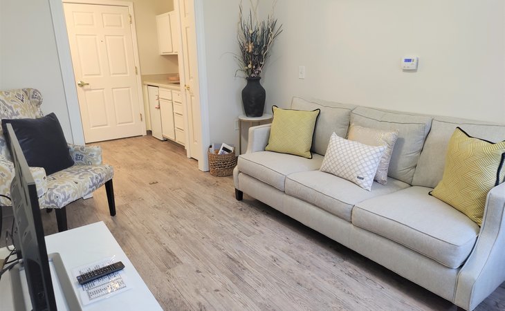colonial-oaks-at-leawood-66224-1365729_3