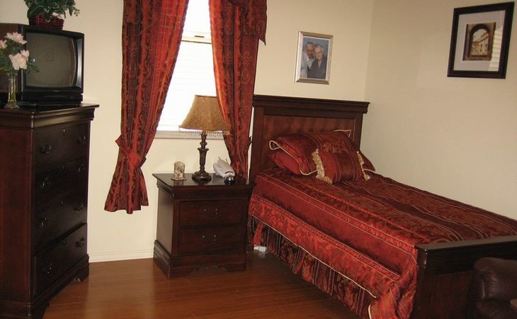 carefree-manor-assisted-living-llc-85377-1365784_3