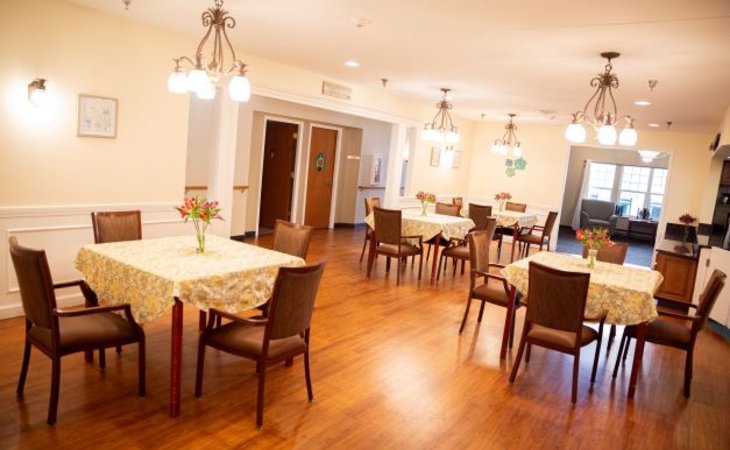 courtyard-manor-of-swartz-creek-48473-1365853_5
