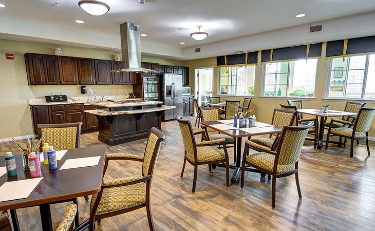 meadow-brook-senior-living-46038-1366083_4