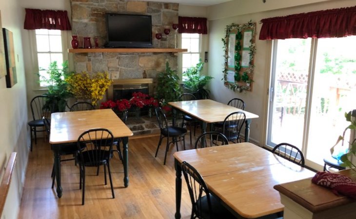 dulaney-valley-assisted-living-at-hunt-valley-21030-1366205_4