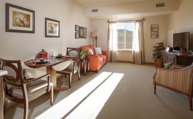 white-cliffs-senior-living-86409-1366211_7