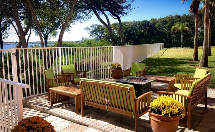 heritage-waterside-luxury-senior-living-32118-1366680_3