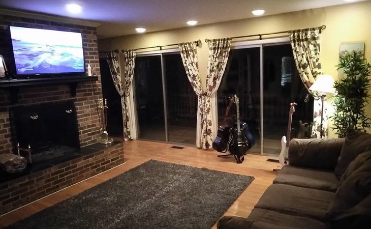 the-anderson-s-cozy-home-23185-1366870_8