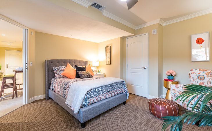 hollywood-hills-a-pacifica-senior-living-community-90028-1367272_10