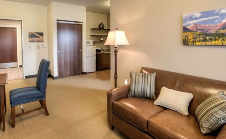 senior-living-at-lafayette-80026-1368497_2