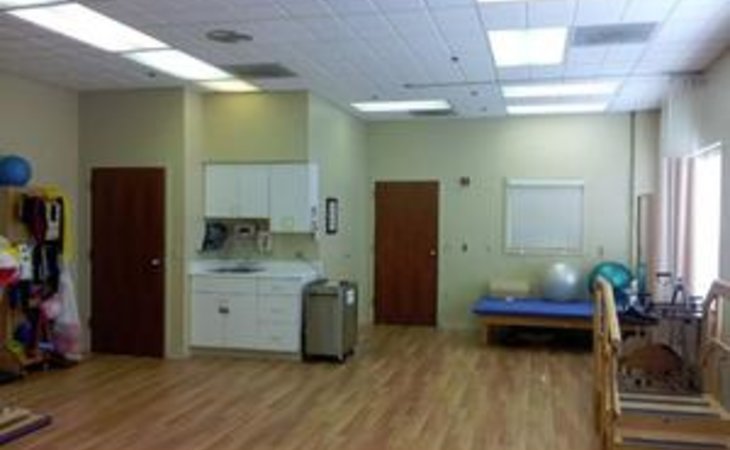 mid-valley-health-care-center-18452-1368844_1