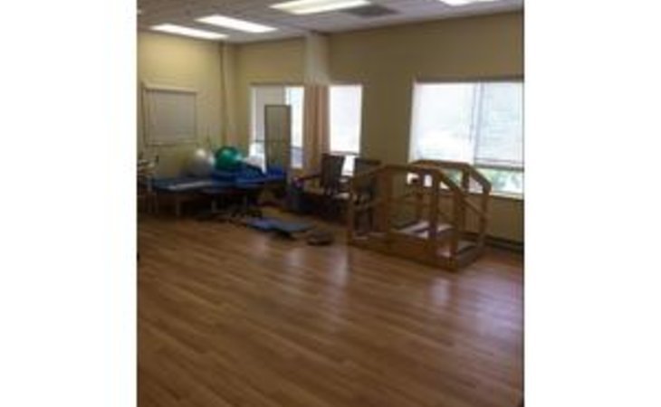 mid-valley-health-care-center-18452-1368844_4
