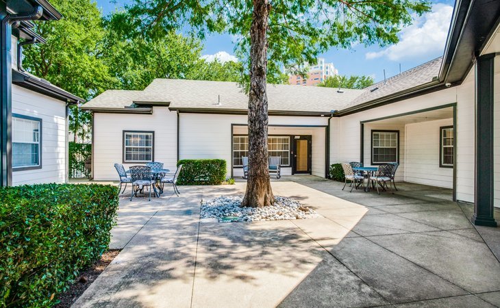iris-memory-care-of-turtle-creek-75219-1370882_4