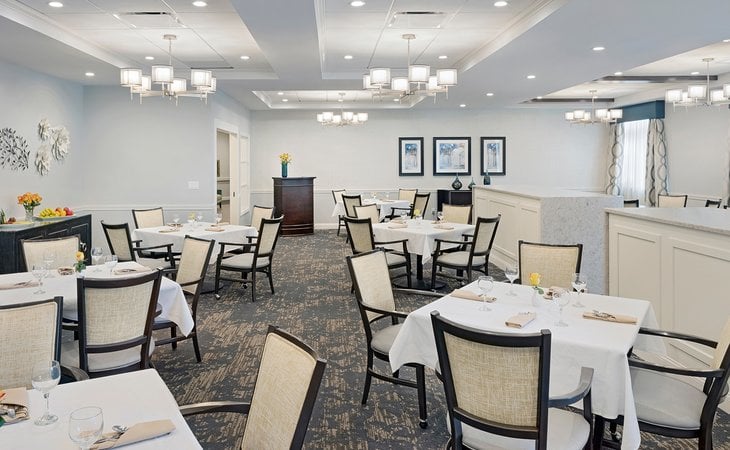 atria-park-of-lynbrook-11563-1373110_2