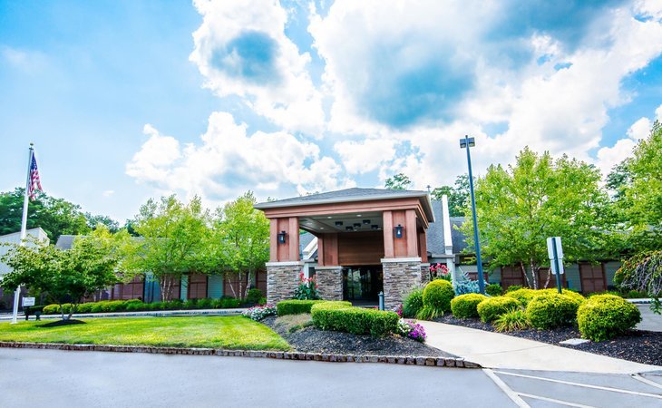 arbor-terrace-middletown-07748-1373191_2