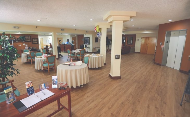 best-care-senior-living-at-winter-haven-33884-1373243_4