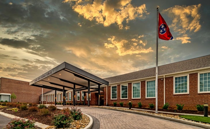 south-high-senior-living-37920-1373655_2