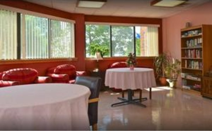 gladeview-rehabilitation-health-care-center-06475-1379418_11