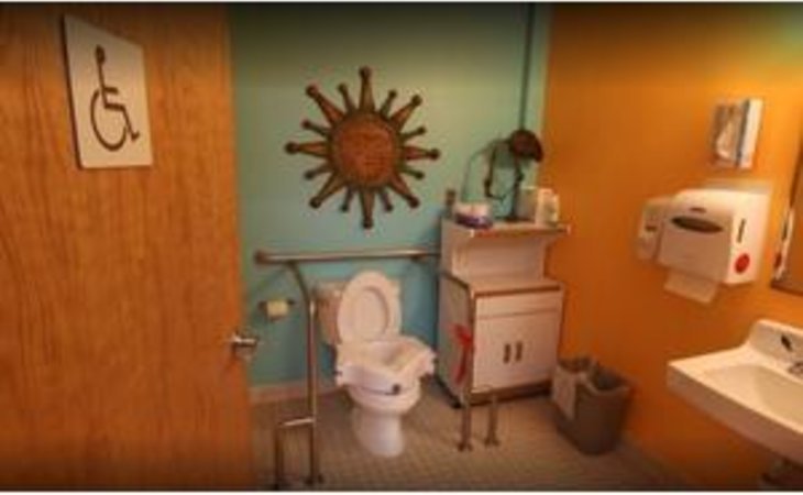 gladeview-rehabilitation-health-care-center-06475-1379418_13