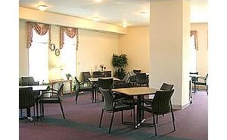 chestnut-station-08109-1391674_2
