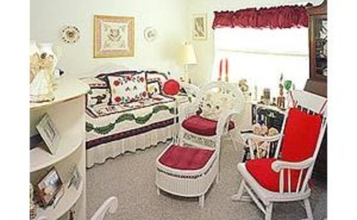 chestnut-station-08109-1391674_3