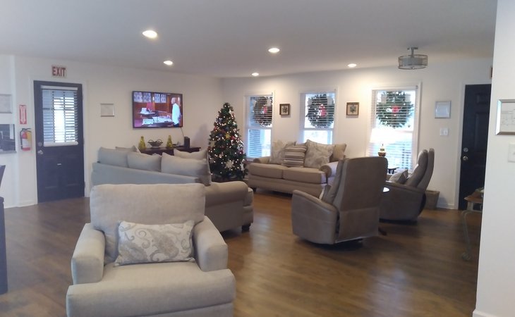 waters-cove-senior-living-30087-1429463_2
