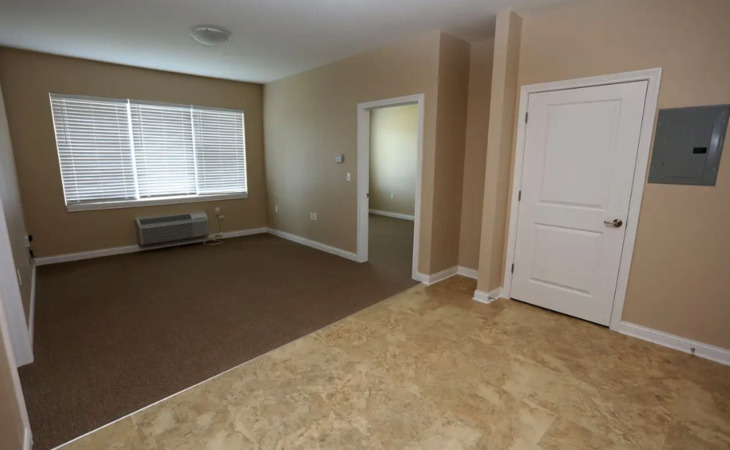 autumn-trace-plymouth-46563-1429571_13