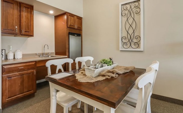 springvale-assisted-living-memory-care-48473-1429690_5